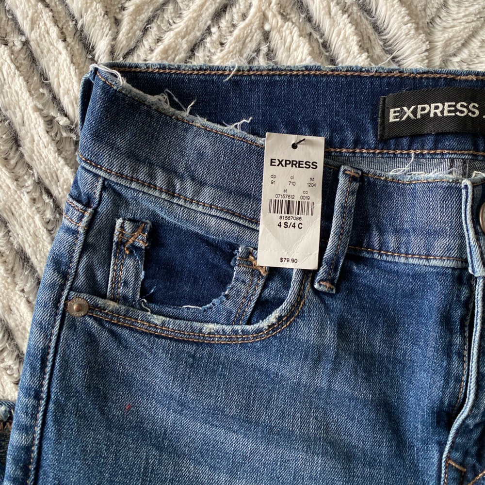 Express Jeans - Picture 2 of 5